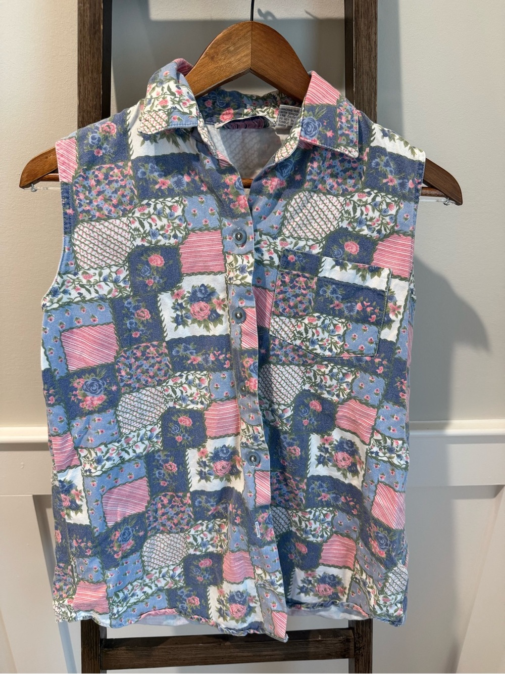 Vintage 1990s Extra Femme Collection sleeveless vest/blouse "cottagecore" small